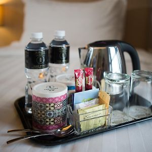 Junior Suite King Room City View
